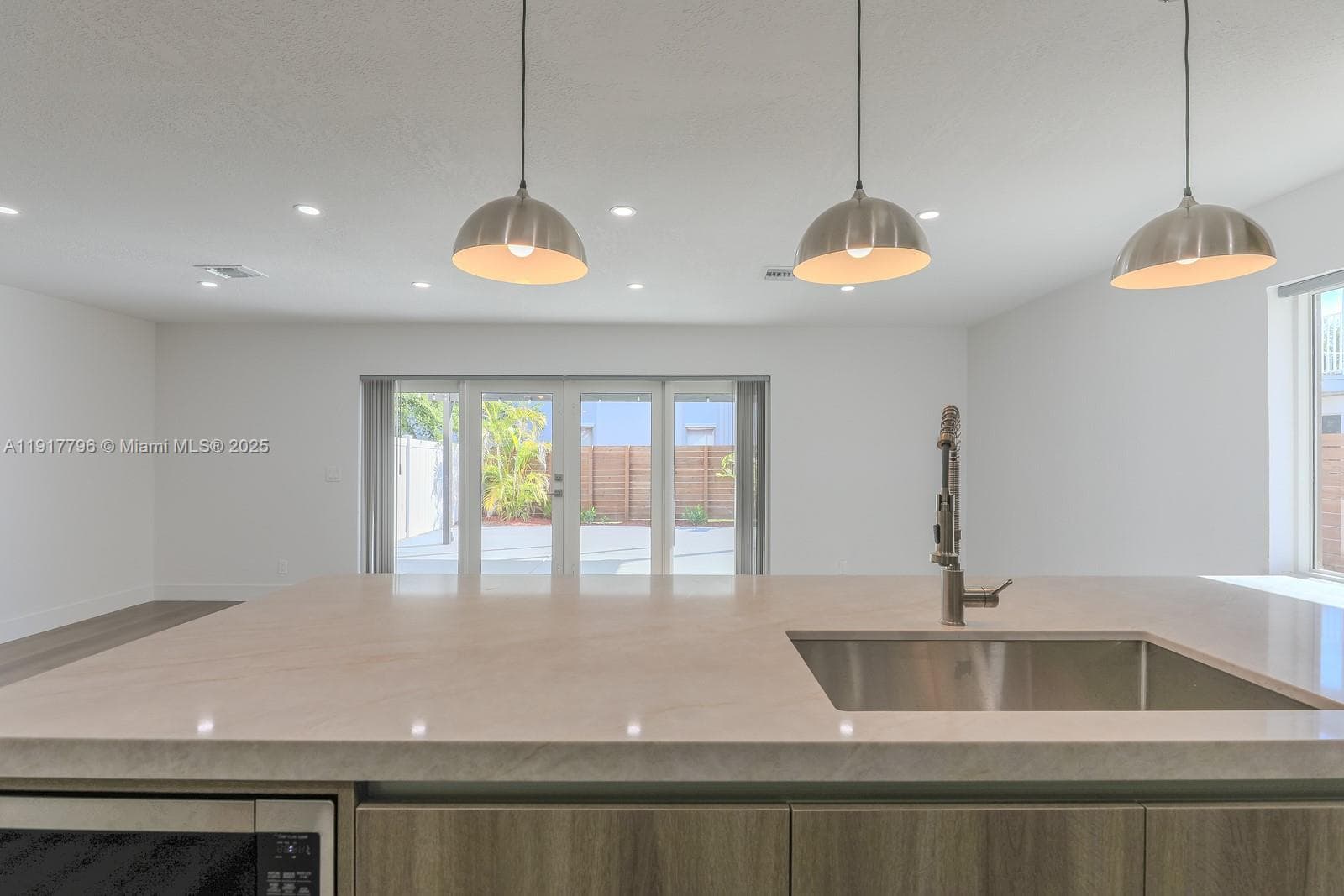 2795 N 40th Ave #1 photo 7