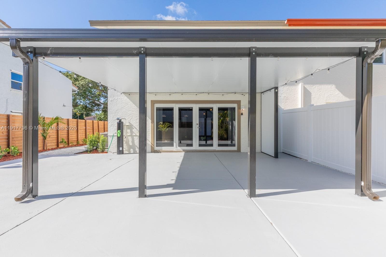 2795 N 40th Ave #1 photo 36