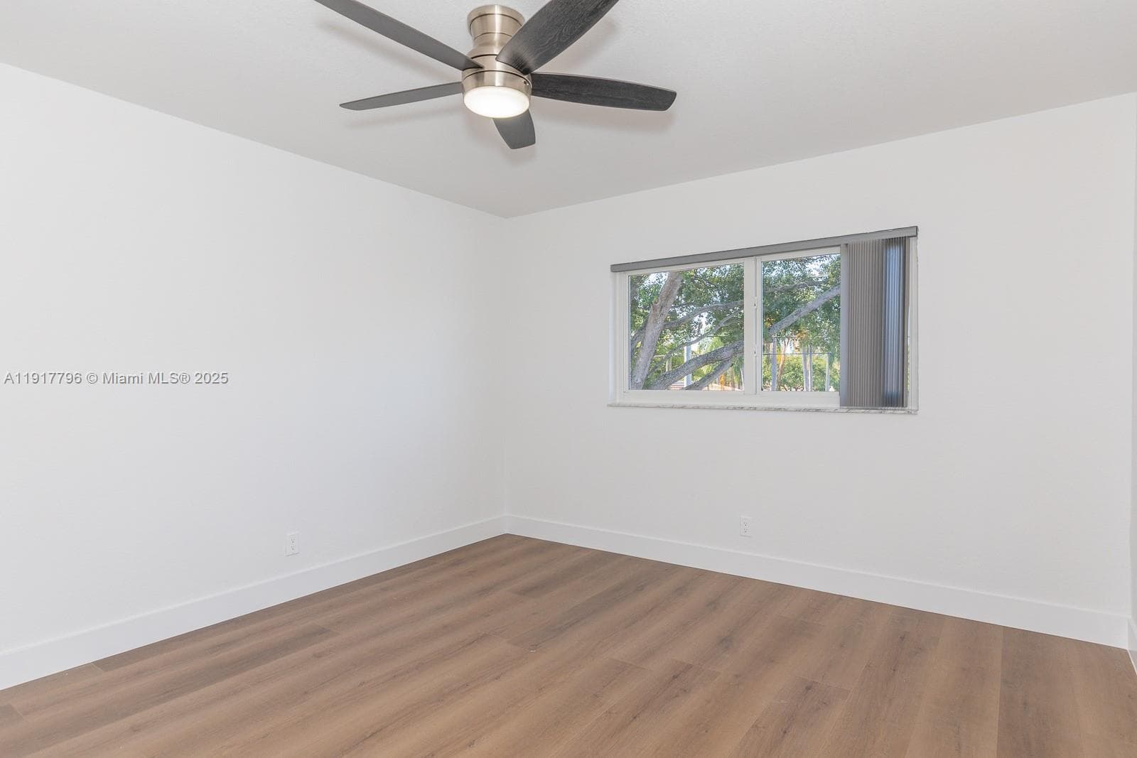 2795 N 40th Ave #1 photo 20