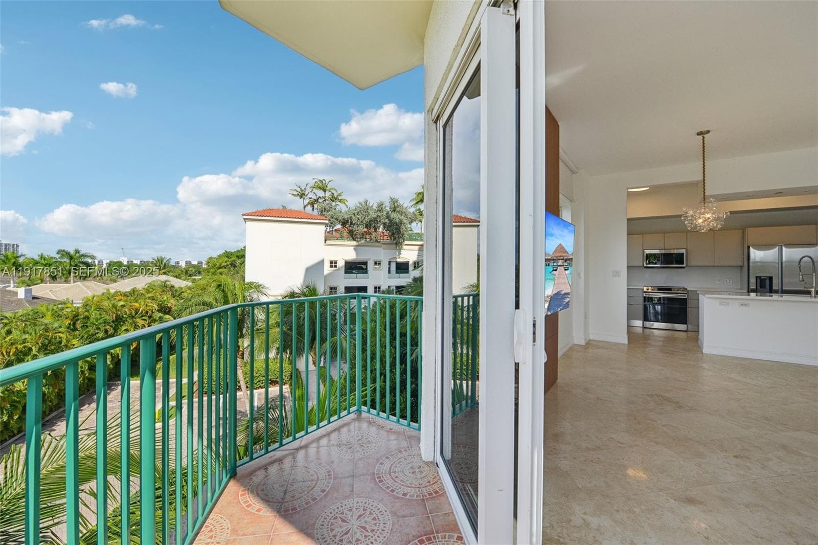 TURNBERRY VILLAGE SO TOWER · #402 in Aventura - Photo 27