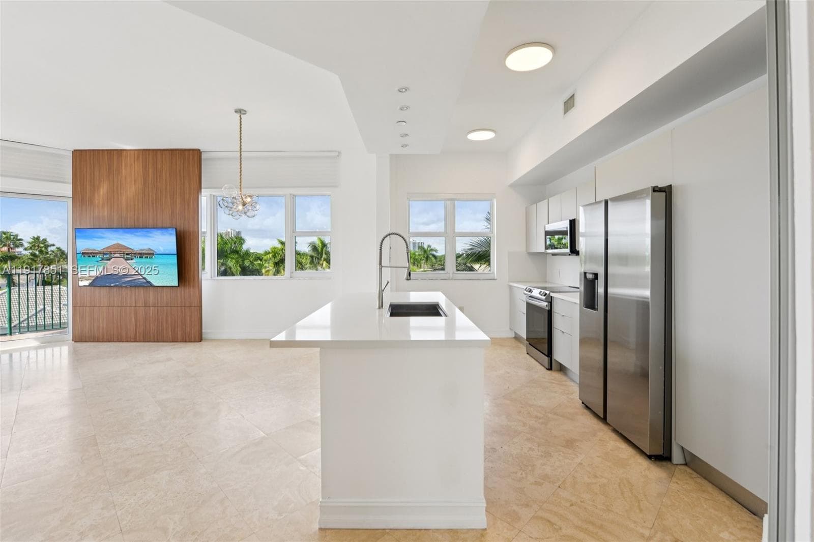 TURNBERRY VILLAGE SO TOWER · #402 in Aventura - Photo 3