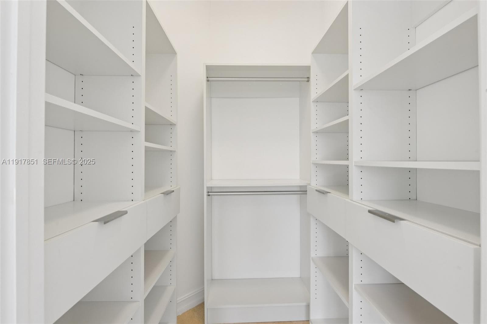 TURNBERRY VILLAGE SO TOWER · #402 in Aventura - Photo 24