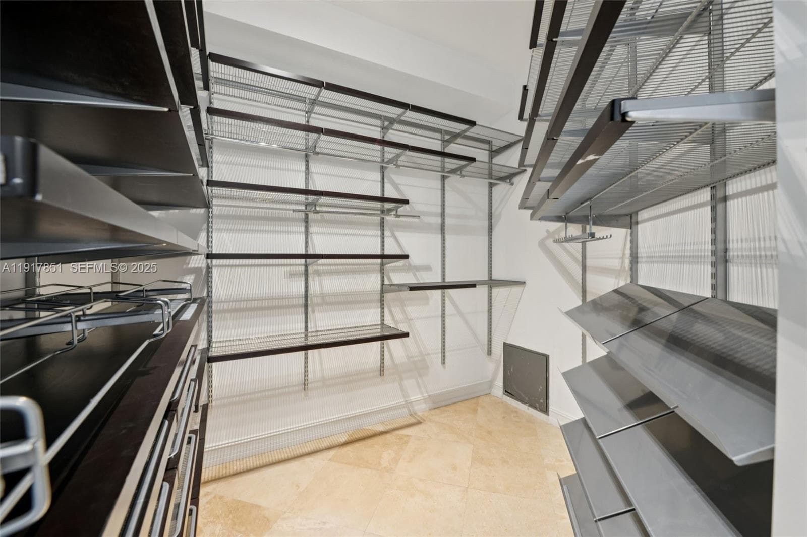 TURNBERRY VILLAGE SO TOWER · #402 in Aventura - Photo 14