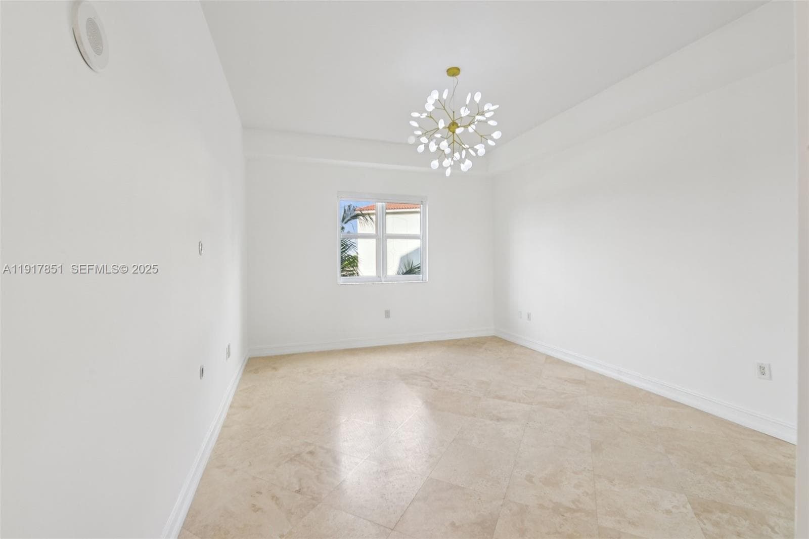 TURNBERRY VILLAGE SO TOWER · #402 in Aventura - Photo 11