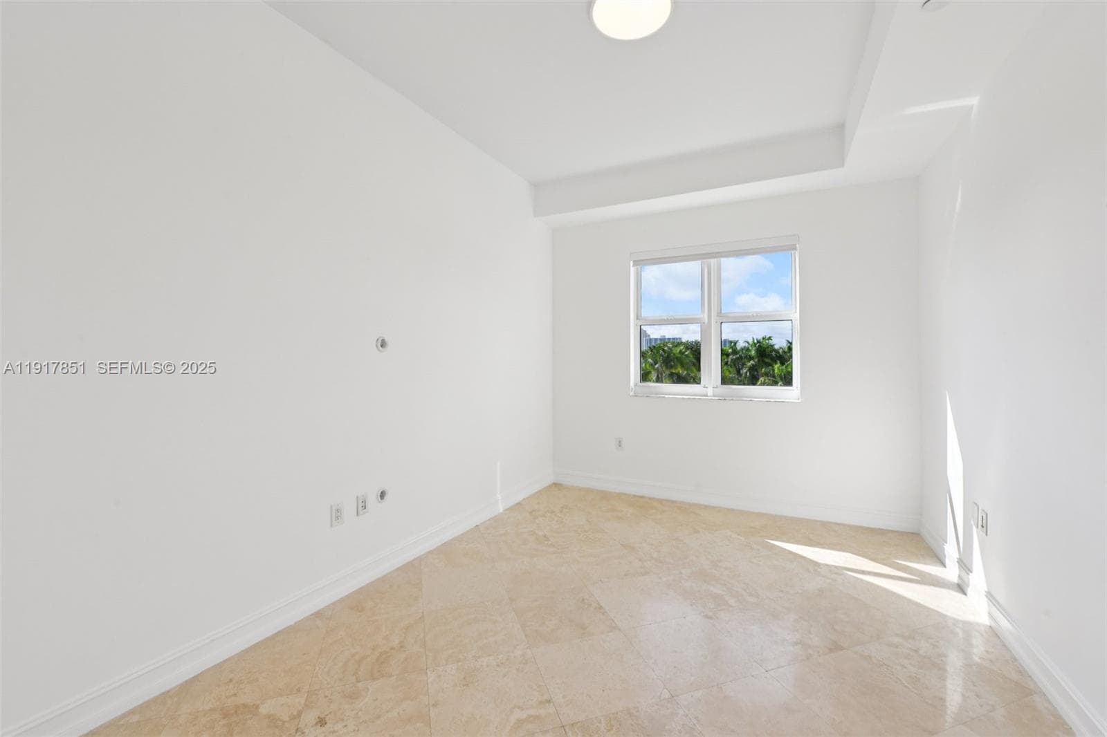 TURNBERRY VILLAGE SO TOWER · #402 in Aventura - Photo 21