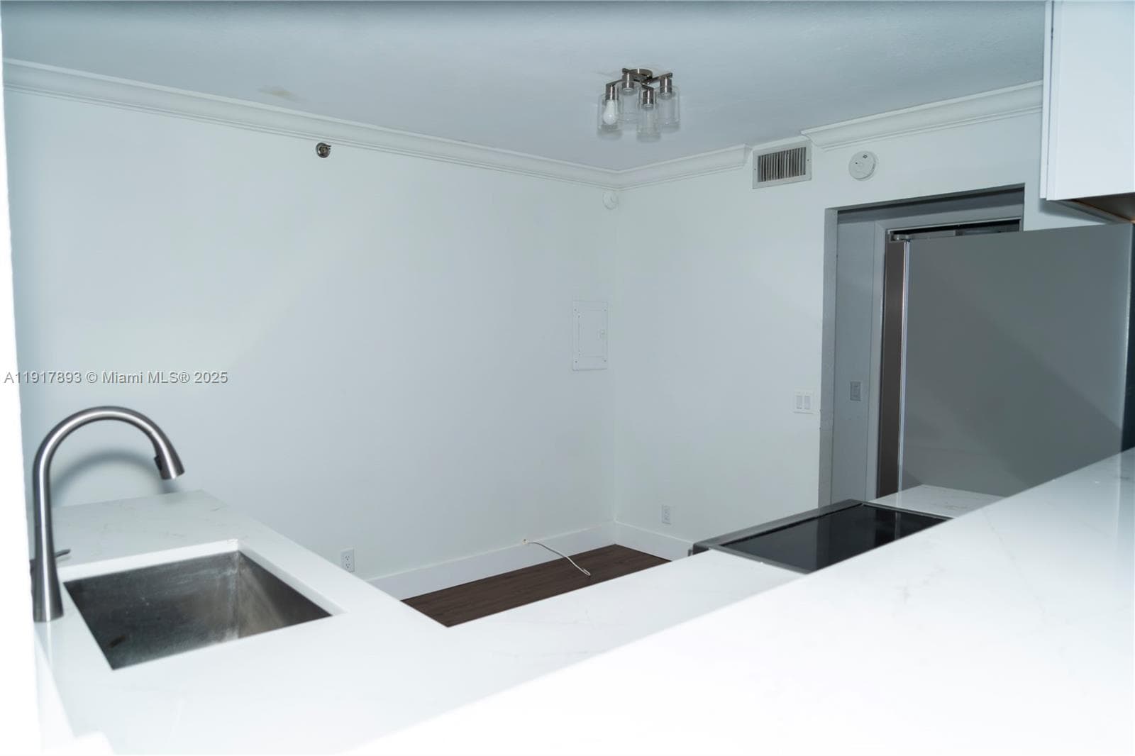 LAKE EMERALD CONDOMINIUM · #311 in Oakland Park - Photo 46