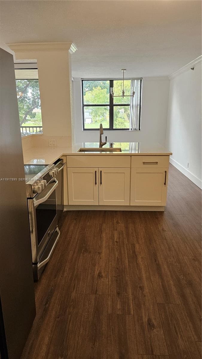 LAKE EMERALD CONDOMINIUM · #311 in Oakland Park - Photo 1