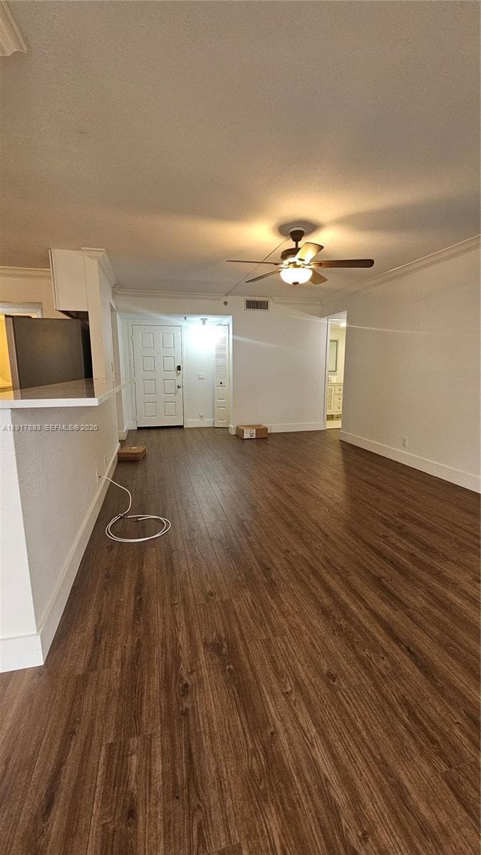 LAKE EMERALD CONDOMINIUM · #311 in Oakland Park - Photo 5