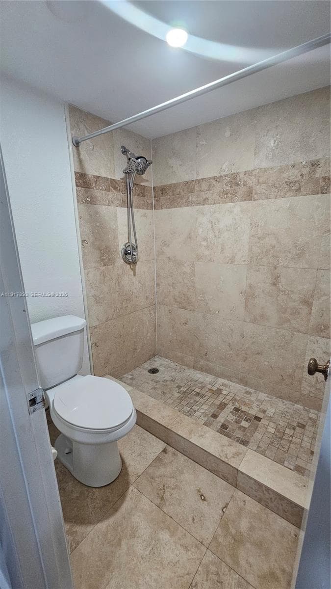 LAKE EMERALD CONDOMINIUM · #311 in Oakland Park - Photo 20