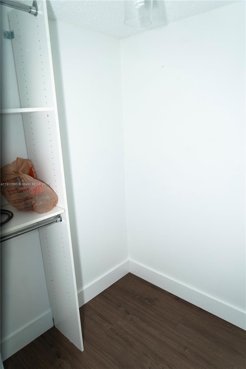 LAKE EMERALD CONDOMINIUM · #311 in Oakland Park - Photo 55