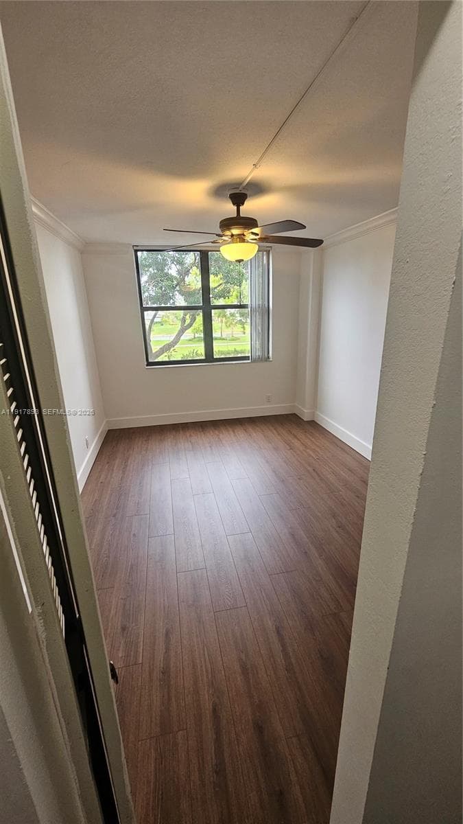 LAKE EMERALD CONDOMINIUM · #311 in Oakland Park - Photo 15