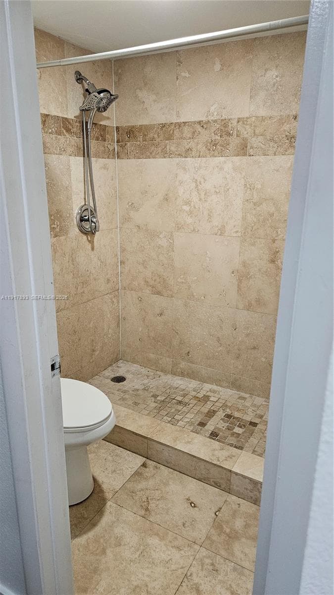 LAKE EMERALD CONDOMINIUM · #311 in Oakland Park - Photo 19