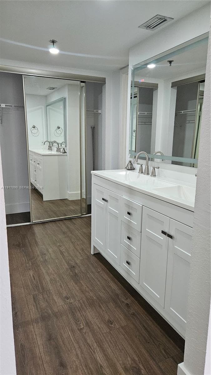 LAKE EMERALD CONDOMINIUM · #311 in Oakland Park - Photo 21