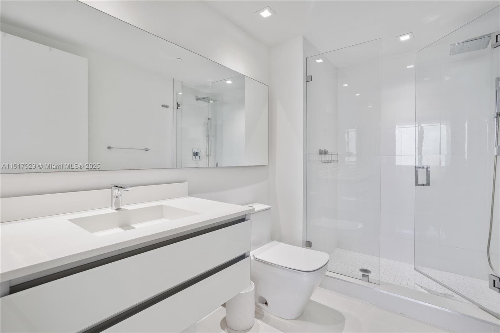 BEACH CLUB · #1708 in Hallandale Beach - Photo 26