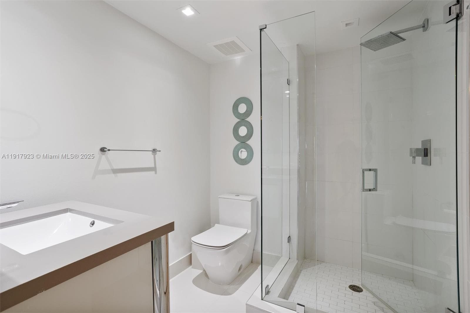 BEACH CLUB · #1708 in Hallandale Beach - Photo 28