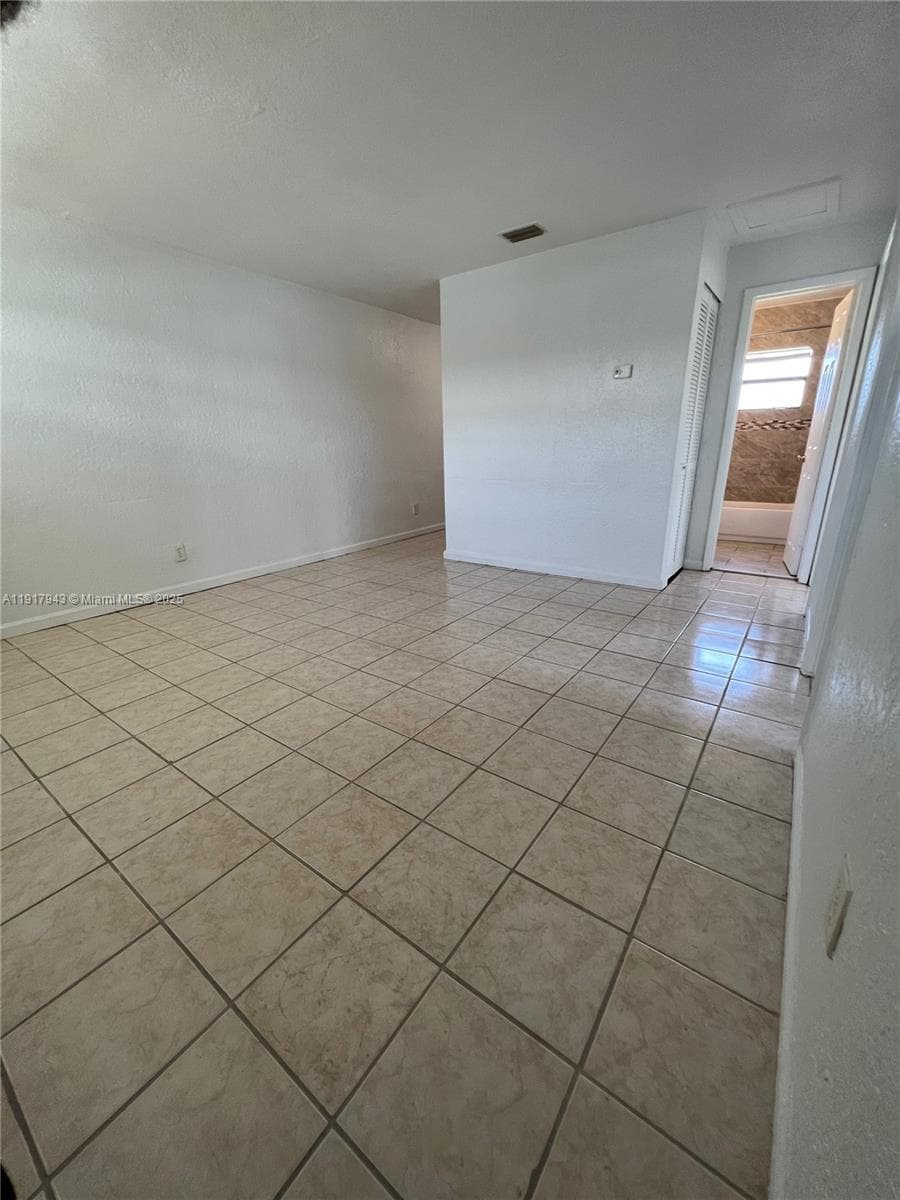 FOSTER PARK · #1 in Hallandale Beach - Photo 3