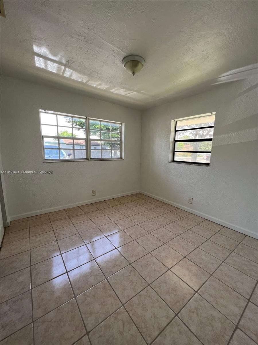 FOSTER PARK · #1 in Hallandale Beach - Photo 9