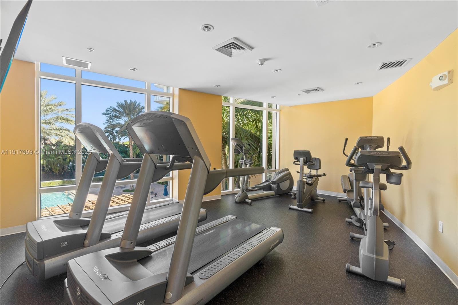 DUO CONDOMINIUM WEST · #705W in Hallandale Beach - Photo 27