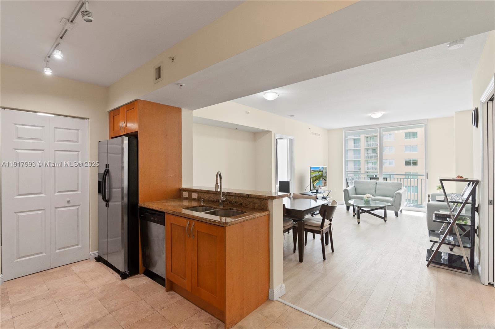 DUO CONDOMINIUM WEST · #705W in Hallandale Beach - Photo 12