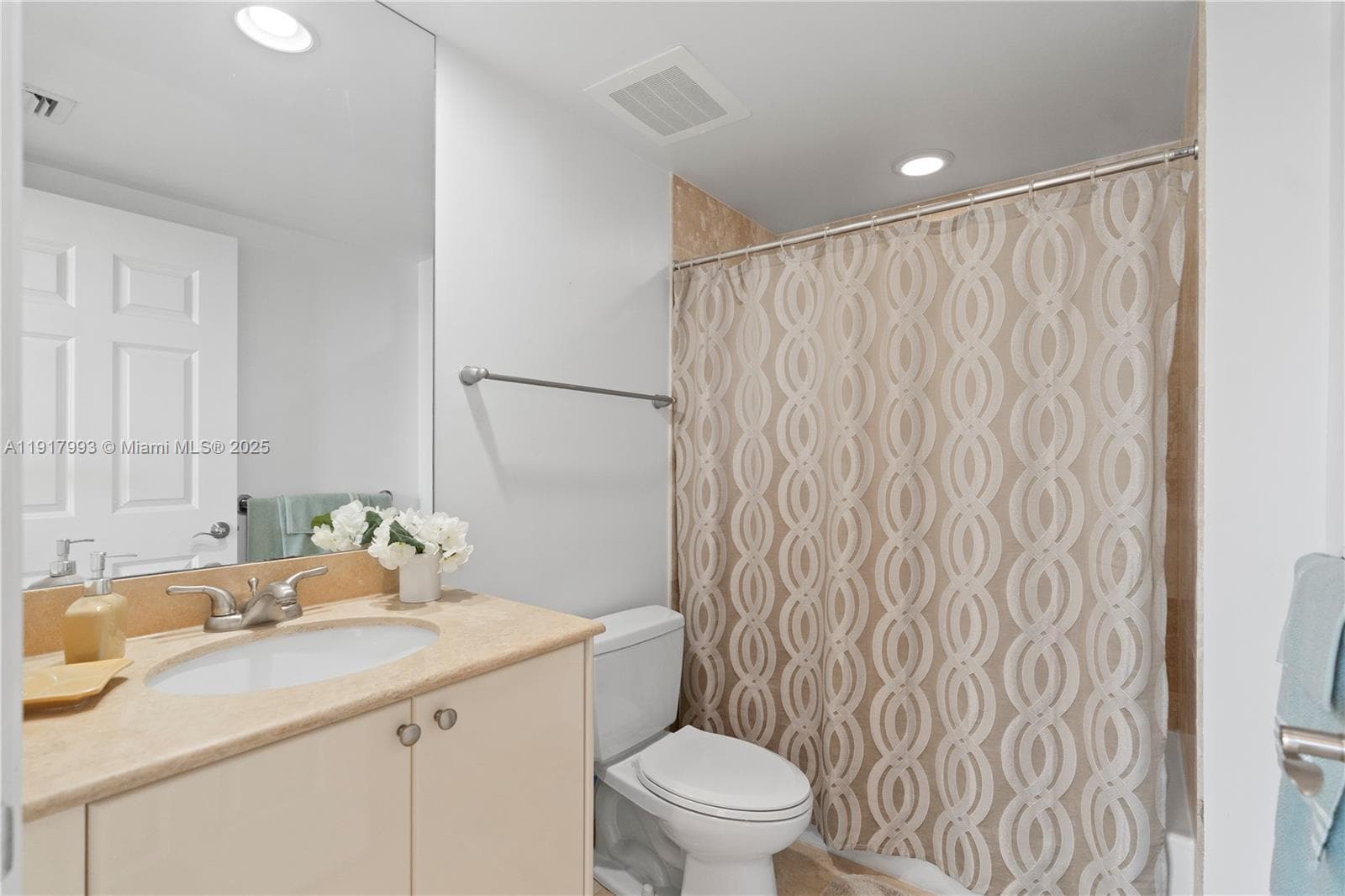 DUO CONDOMINIUM WEST · #705W in Hallandale Beach - Photo 22