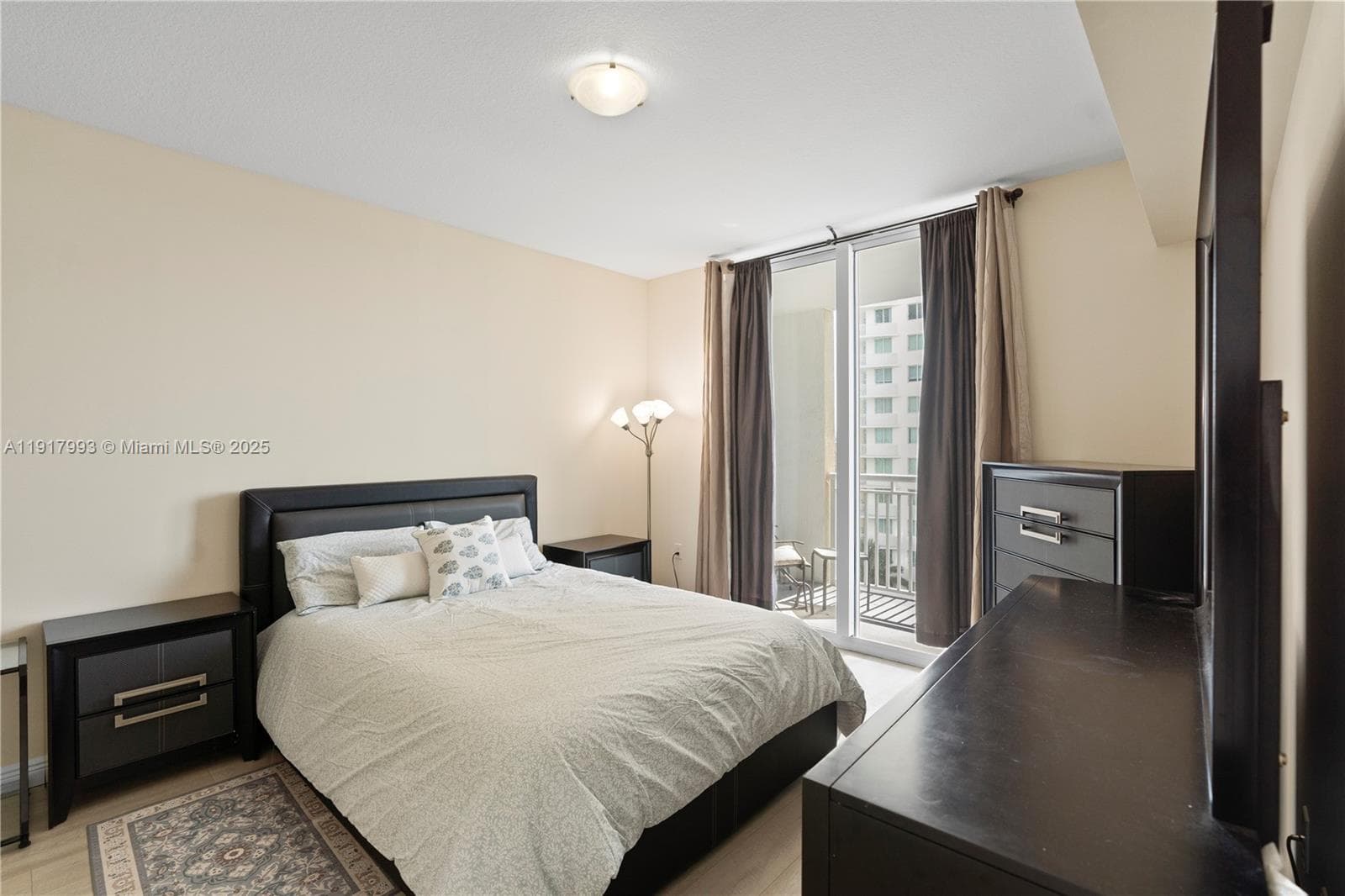 DUO CONDOMINIUM WEST · #705W in Hallandale Beach - Photo 8