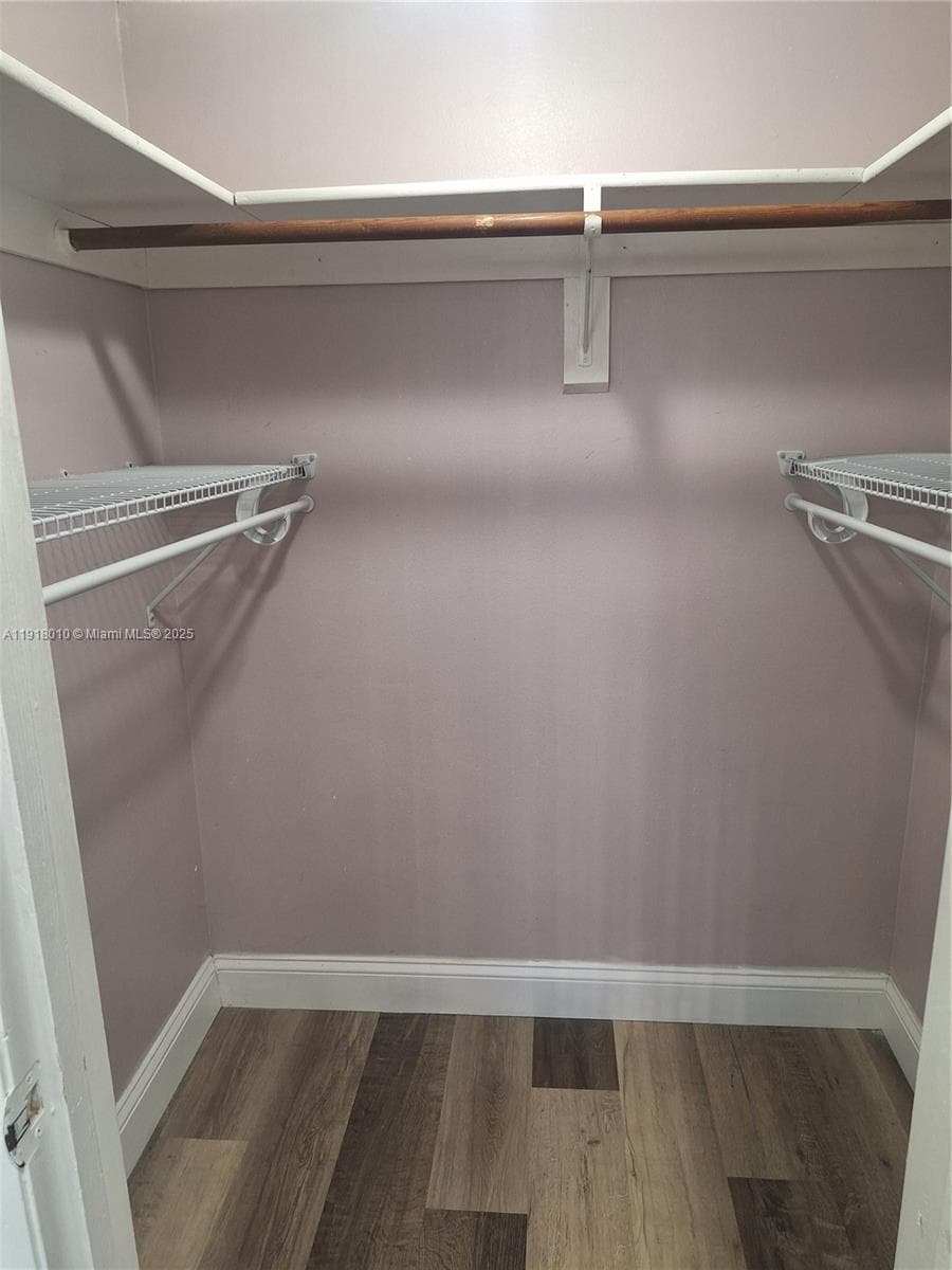 Walk in Closet