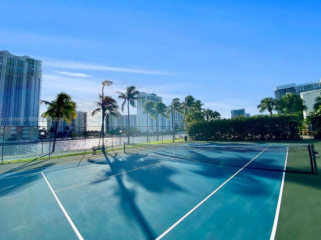 Oceanview Park Condo · #431 in Hallandale Beach - Photo 46
