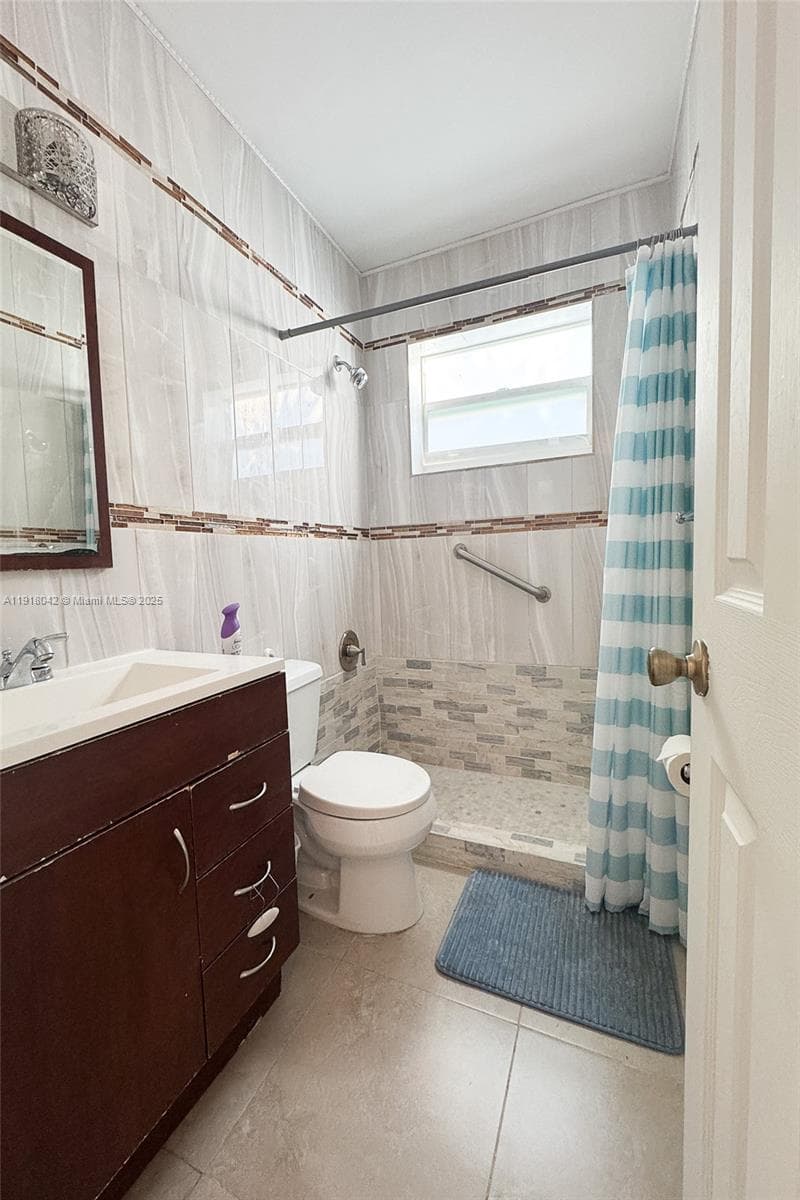 1714 N 41st Ave photo 12