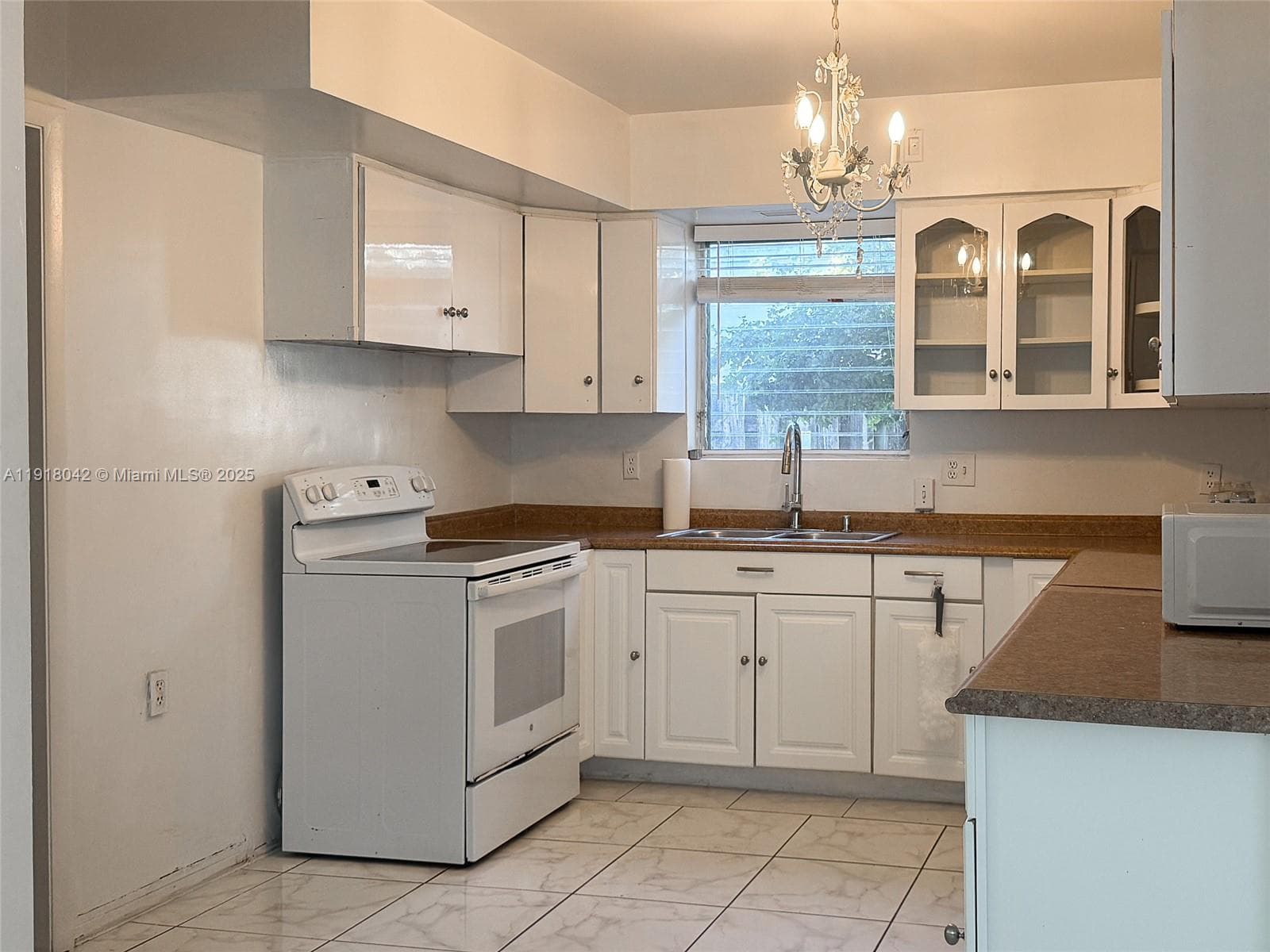 1714 N 41st Ave photo 4