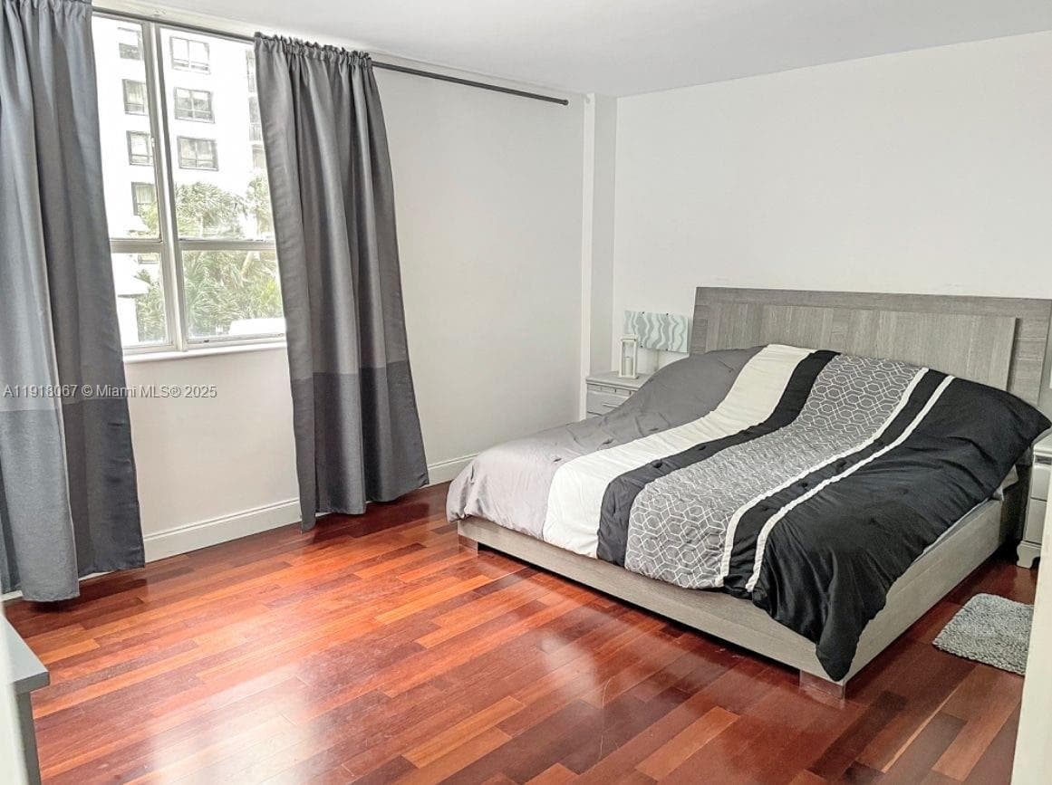 The Plaza · #315 in Bal Harbour - Photo 5