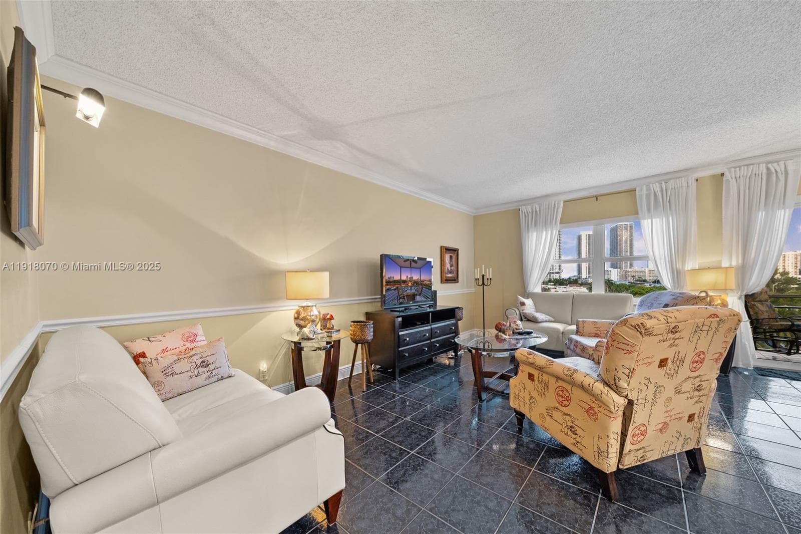 FAIRWAYS RIVIERA CONDO · #732 in Hallandale Beach - Photo 14