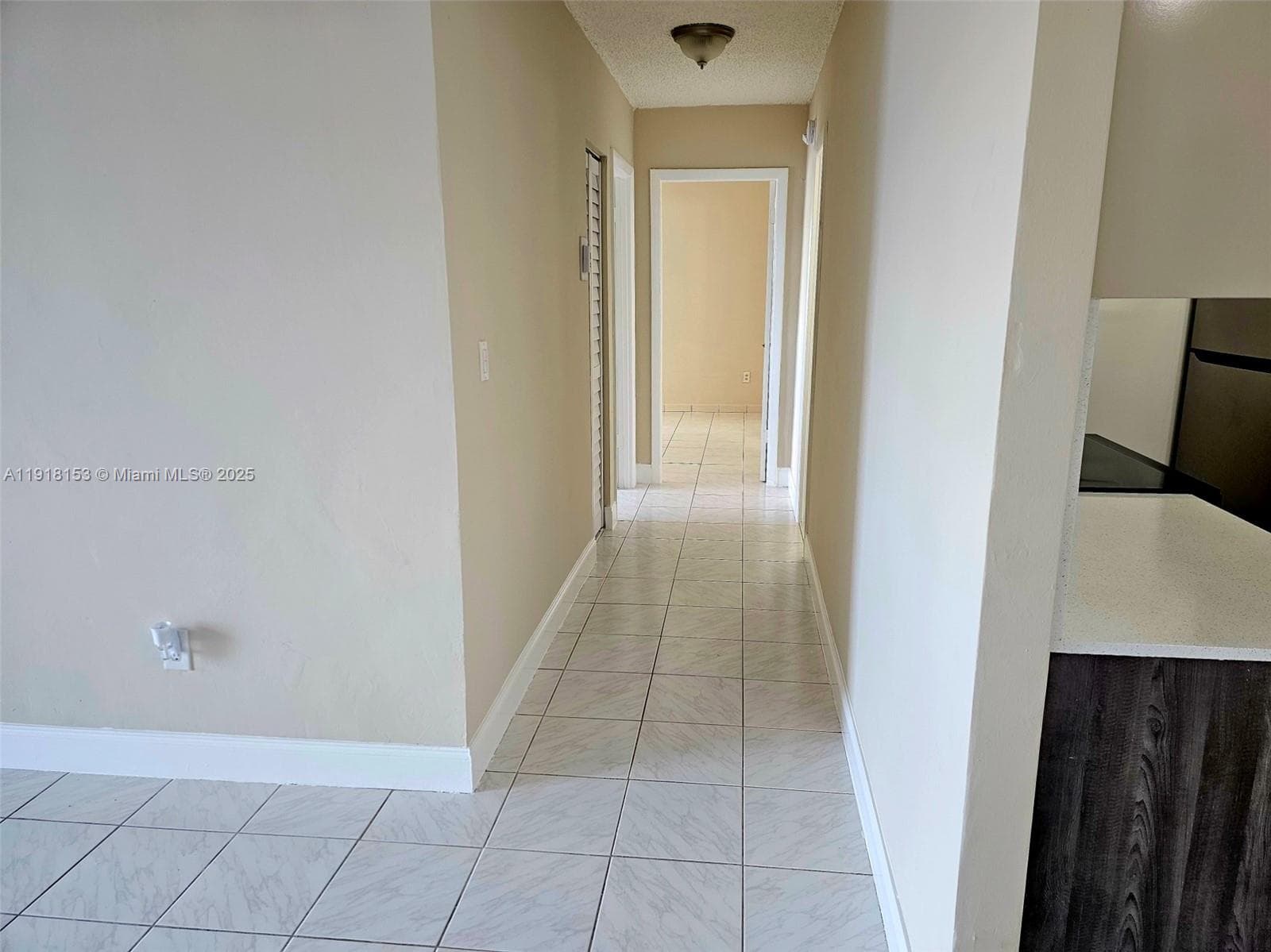 EL LAGO CONDO · #E302 in Miami - Photo 29