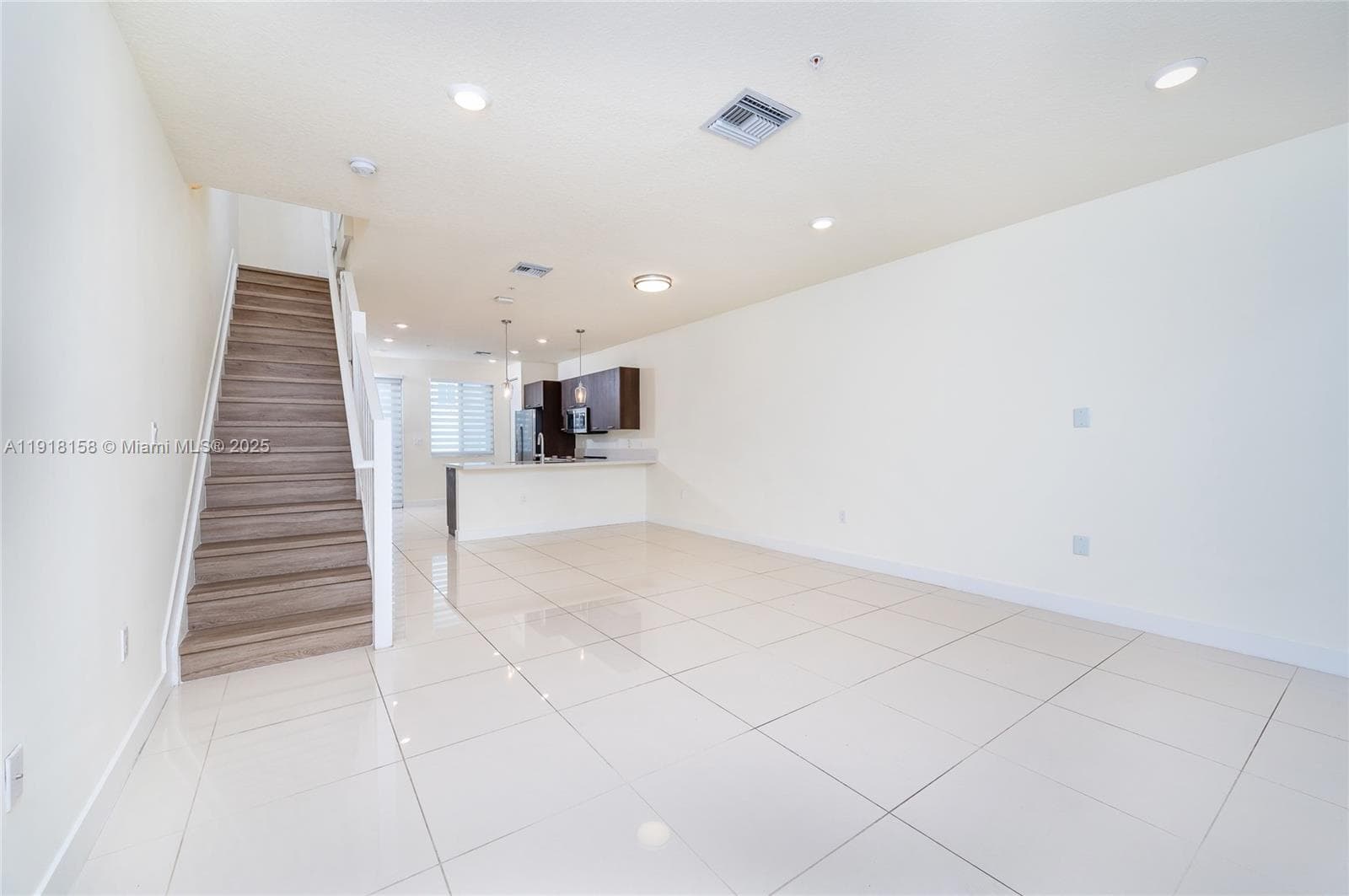 LANDMARK · #103 in Doral - Photo 13
