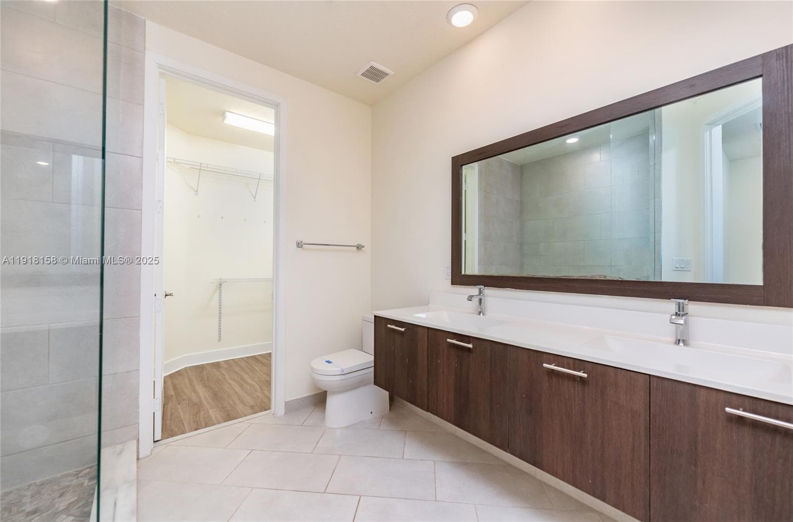 LANDMARK · #103 in Doral - Photo 16