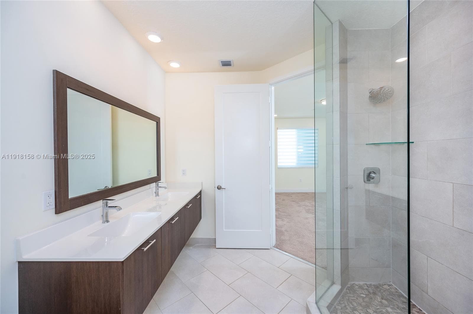 LANDMARK · #103 in Doral - Photo 18