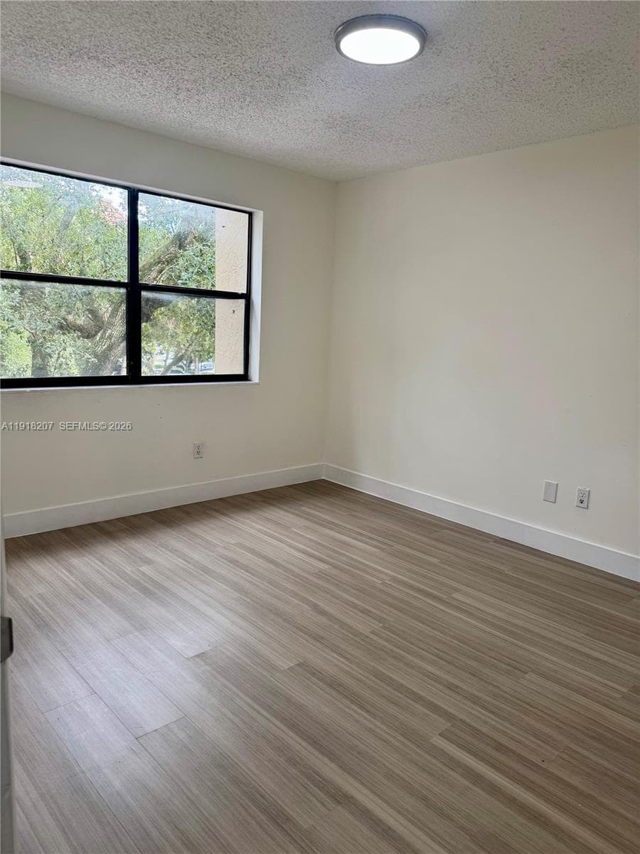 SUMMETREE CONDOMINIUMS · #306-7 in Miami - Photo 10