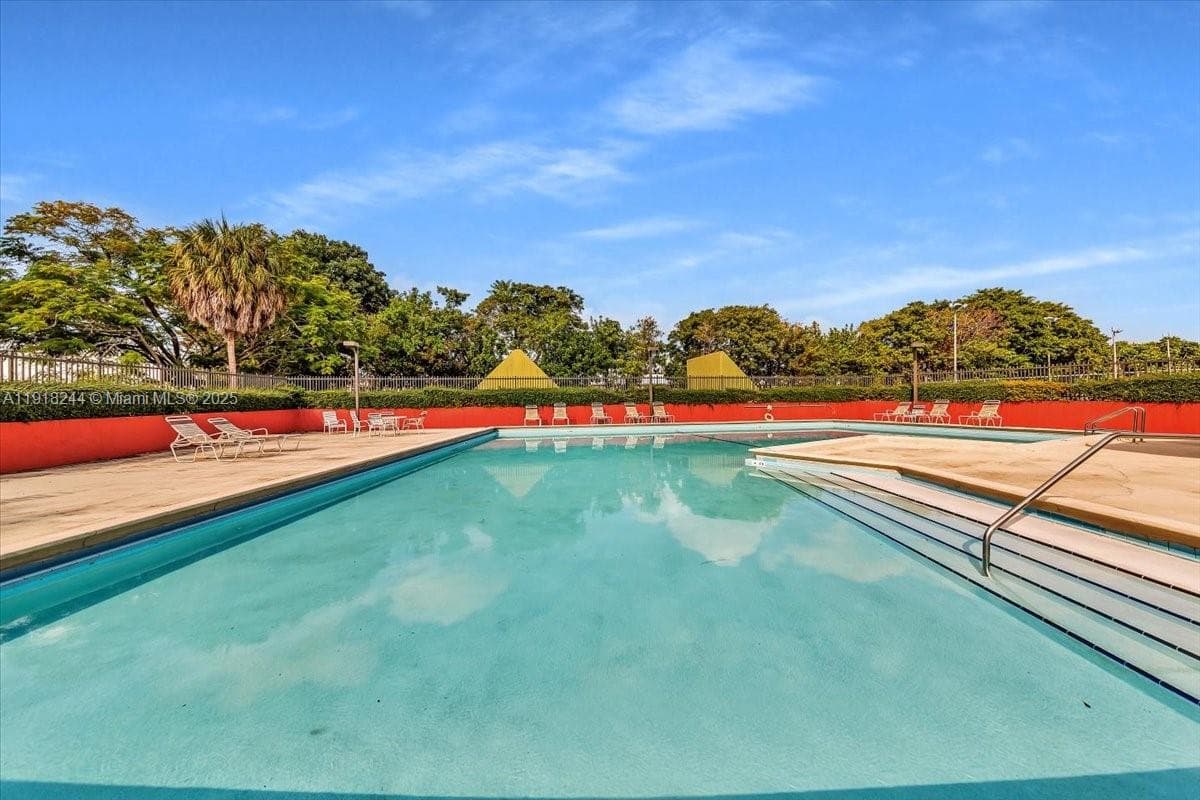 KENLAND BEND NORTH CONDO · #H201 in Miami - Photo 25