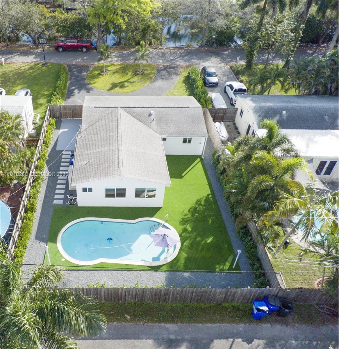 1116 N 31st Ave photo 32