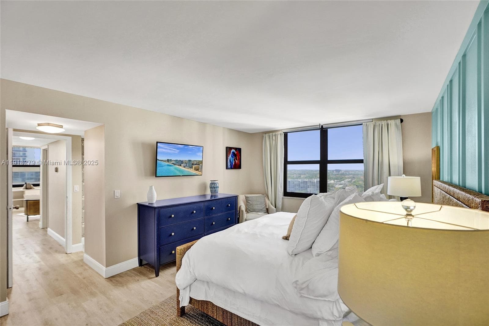CATANIA CONDO · #1807 (available) in Hollywood - Photo 23