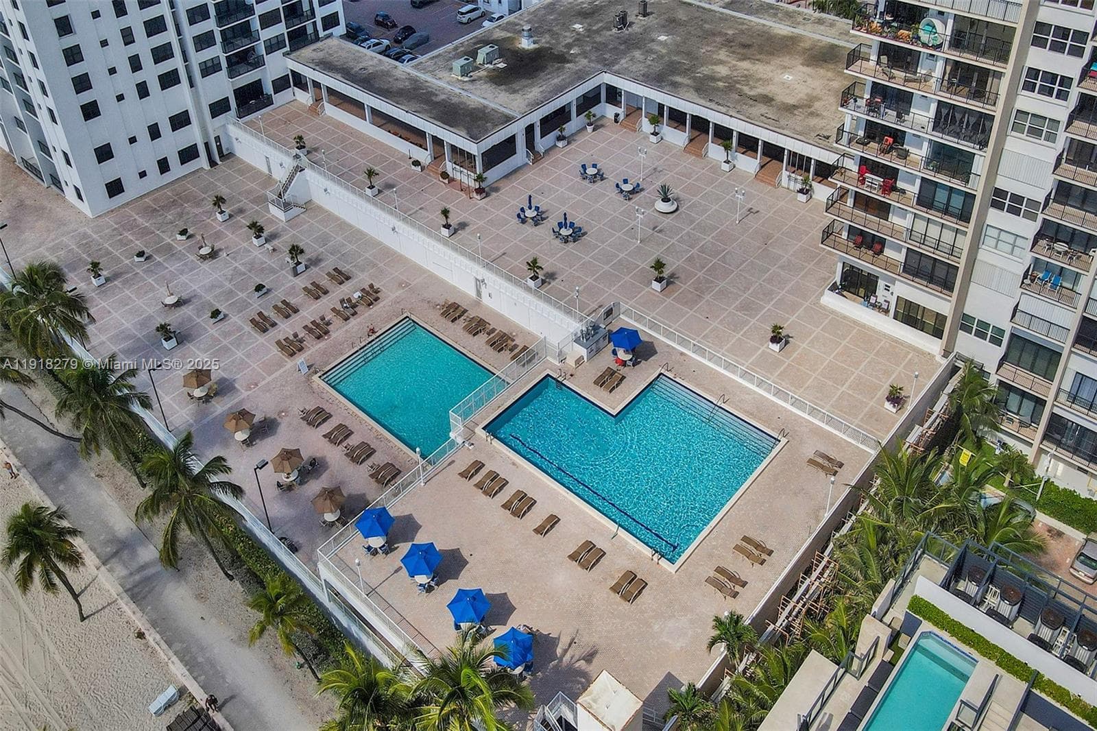 CATANIA CONDO · #1807 (available) in Hollywood - Photo 42