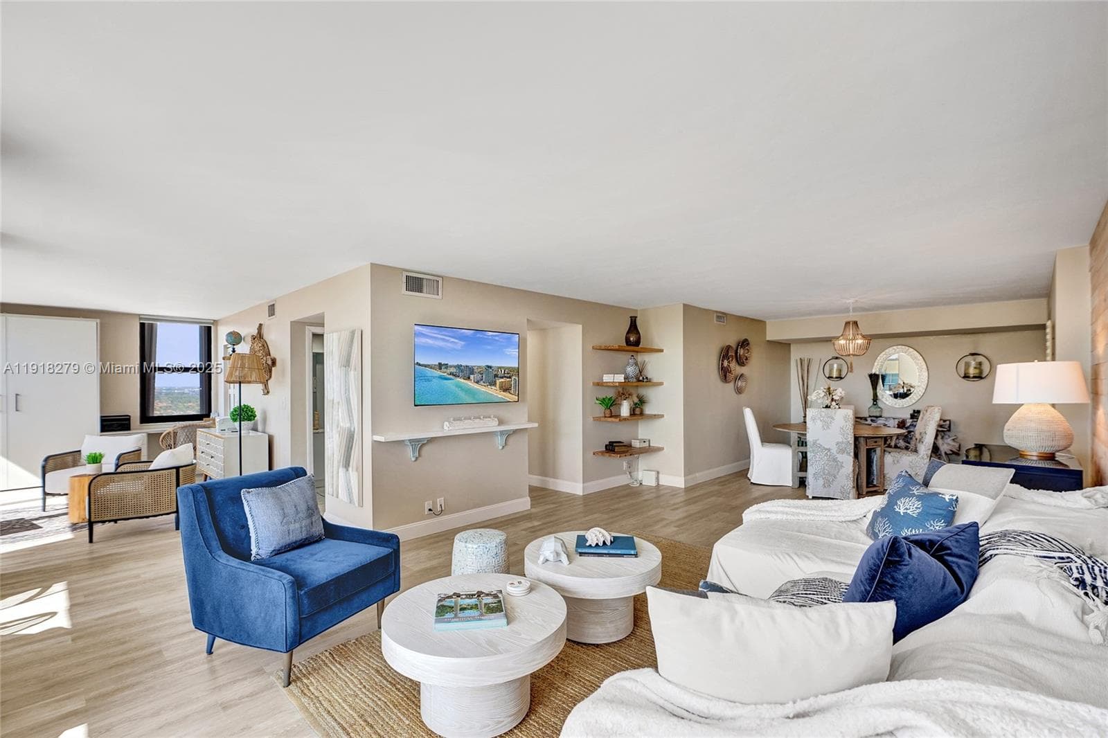 CATANIA CONDO · #1807 (available) in Hollywood - Photo 13