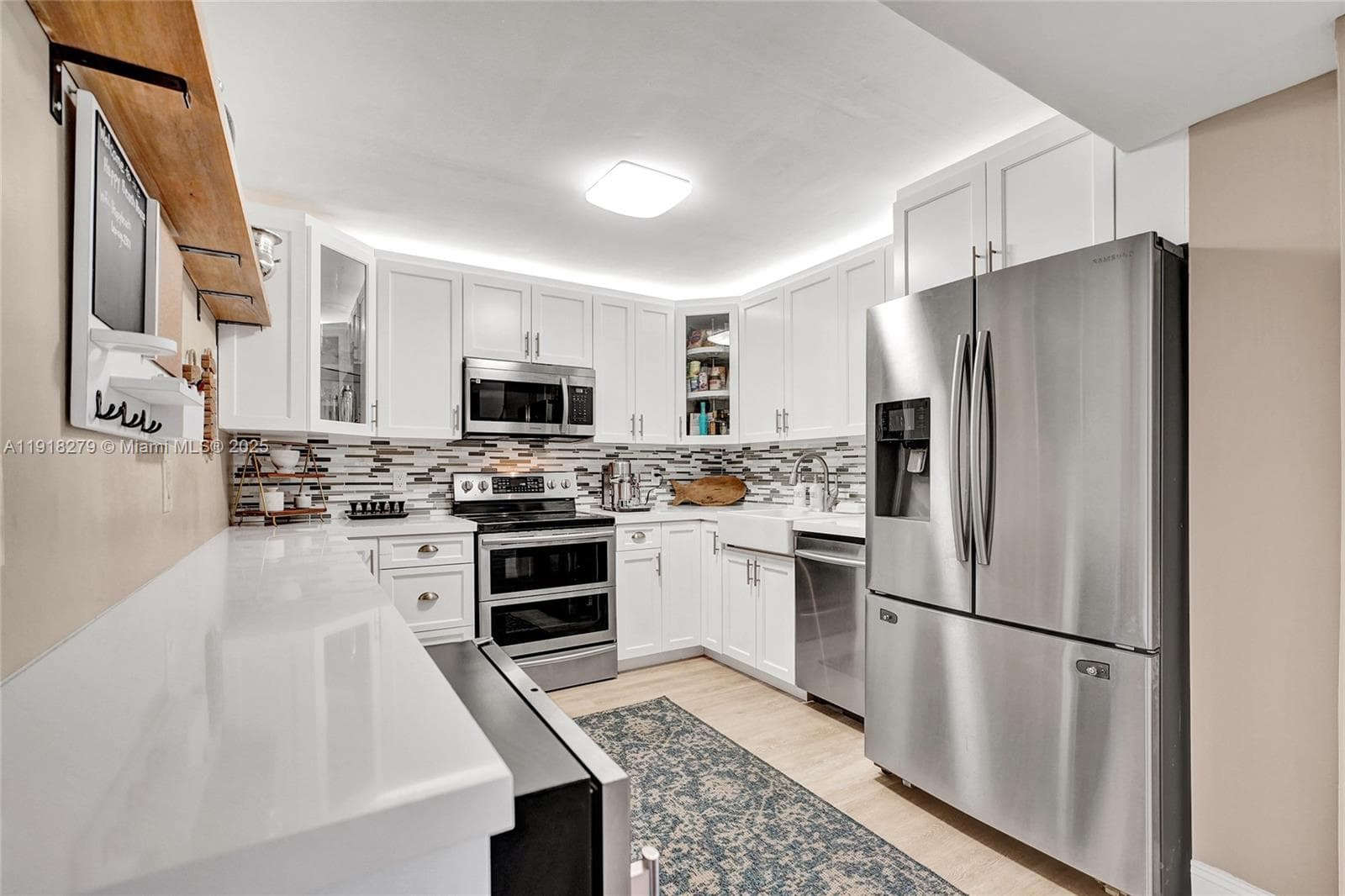 CATANIA CONDO · #1807 (available) in Hollywood - Photo 16