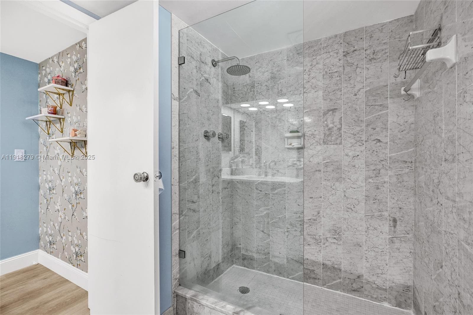 CATANIA CONDO · #1807 (available) in Hollywood - Photo 24