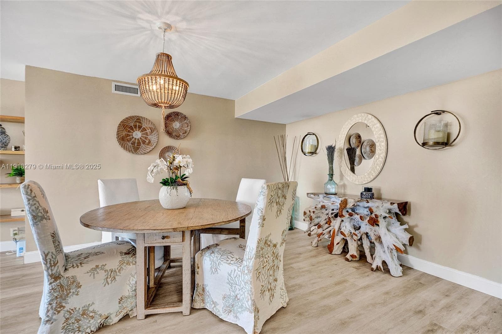 CATANIA CONDO · #1807 (available) in Hollywood - Photo 18