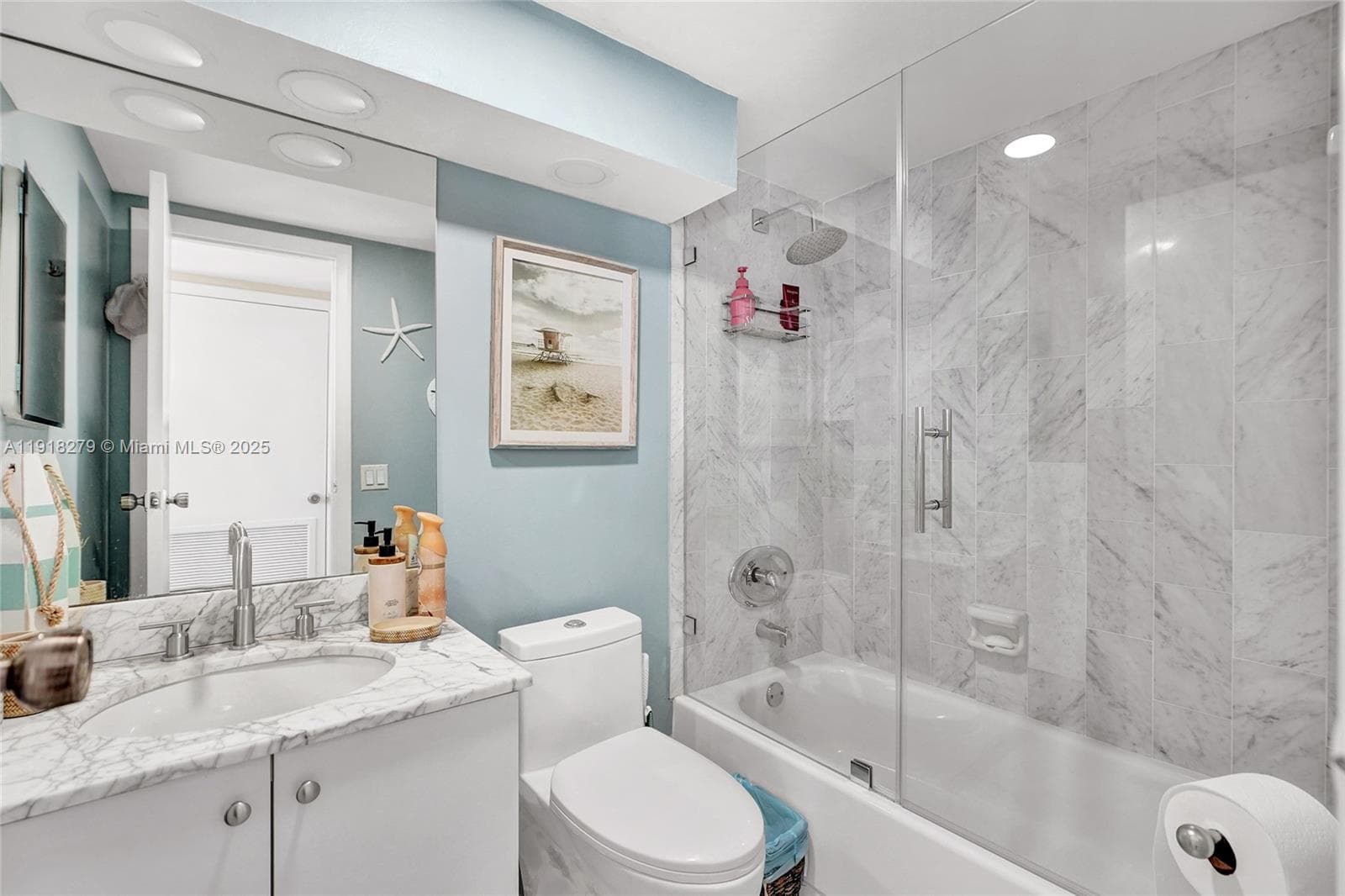 CATANIA CONDO · #1807 (available) in Hollywood - Photo 25