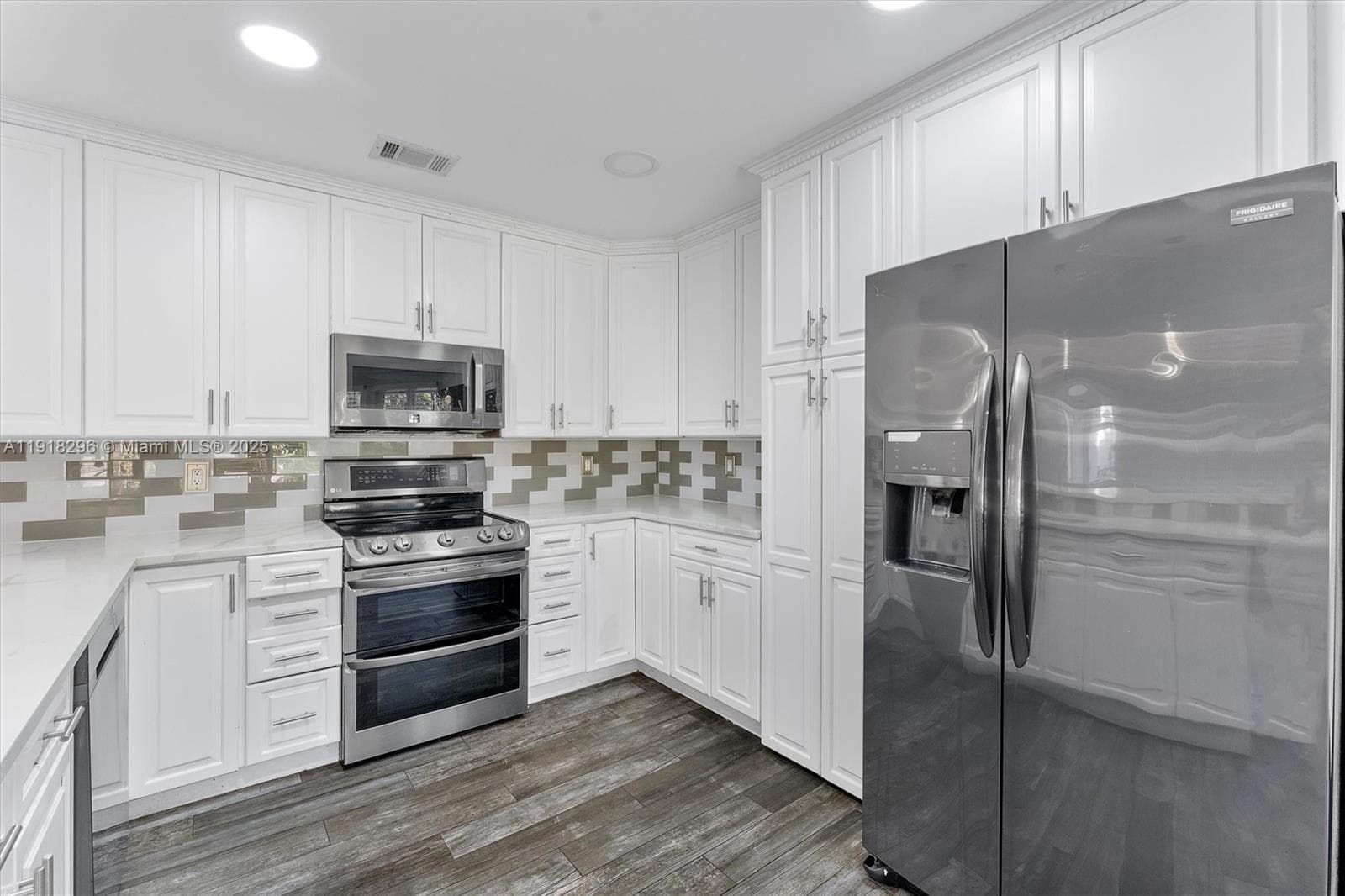 3933 NW 55th St photo 13