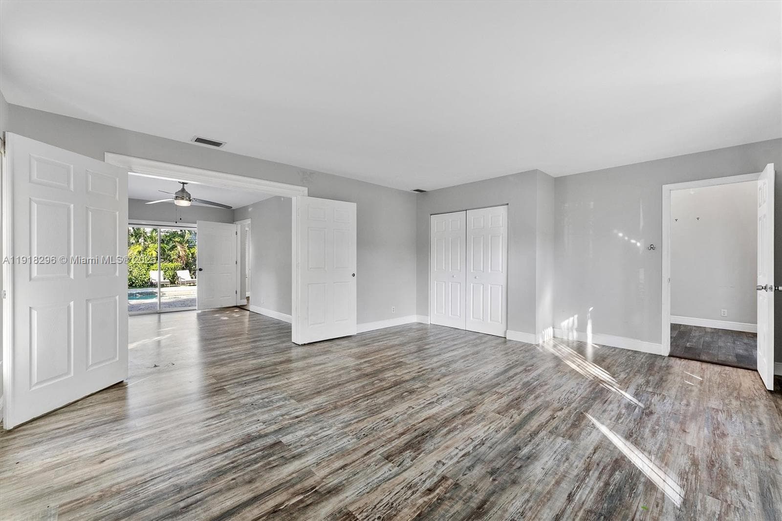 3933 NW 55th St photo 16