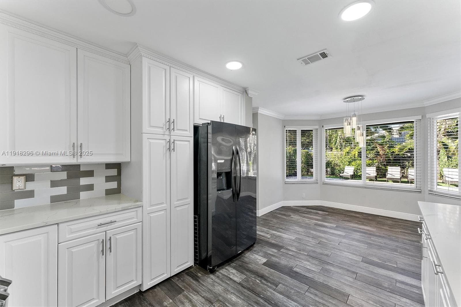 3933 NW 55th St photo 10