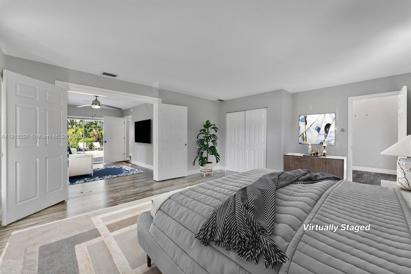 3933 NW 55th St photo 15