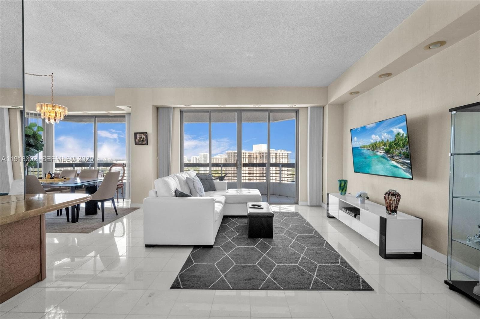 Mystic Pointe · #PH6 in Aventura - Photo 2